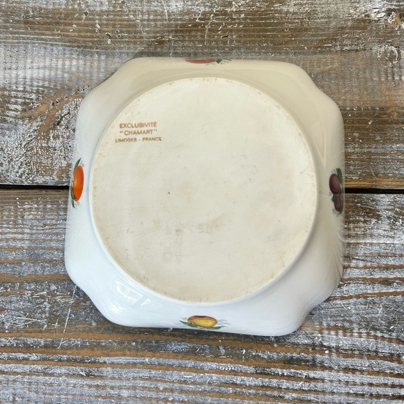 Vintage French Fruit Bowl by Chamart, Limogues France measures 7.5 x 7.5 x 2 in. - Picture 6 of 10